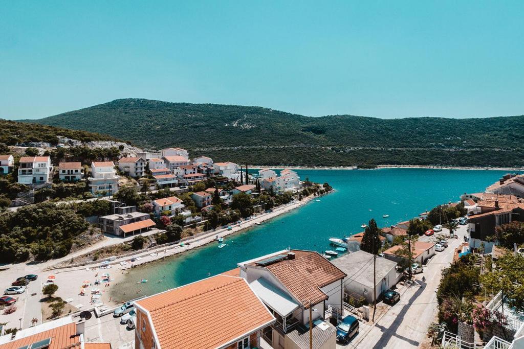 Villa Tiha Luka ネウム エクステリア 写真