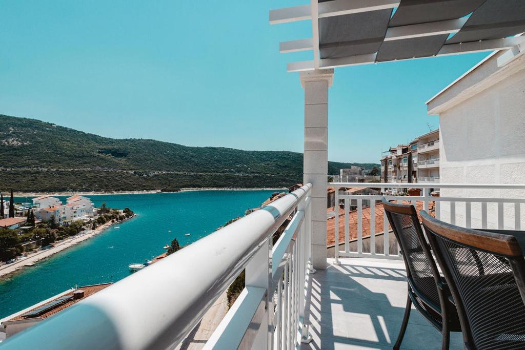 Villa Tiha Luka ネウム エクステリア 写真