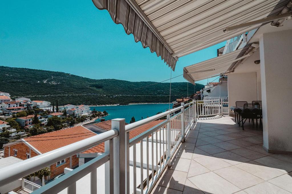 Villa Tiha Luka ネウム エクステリア 写真