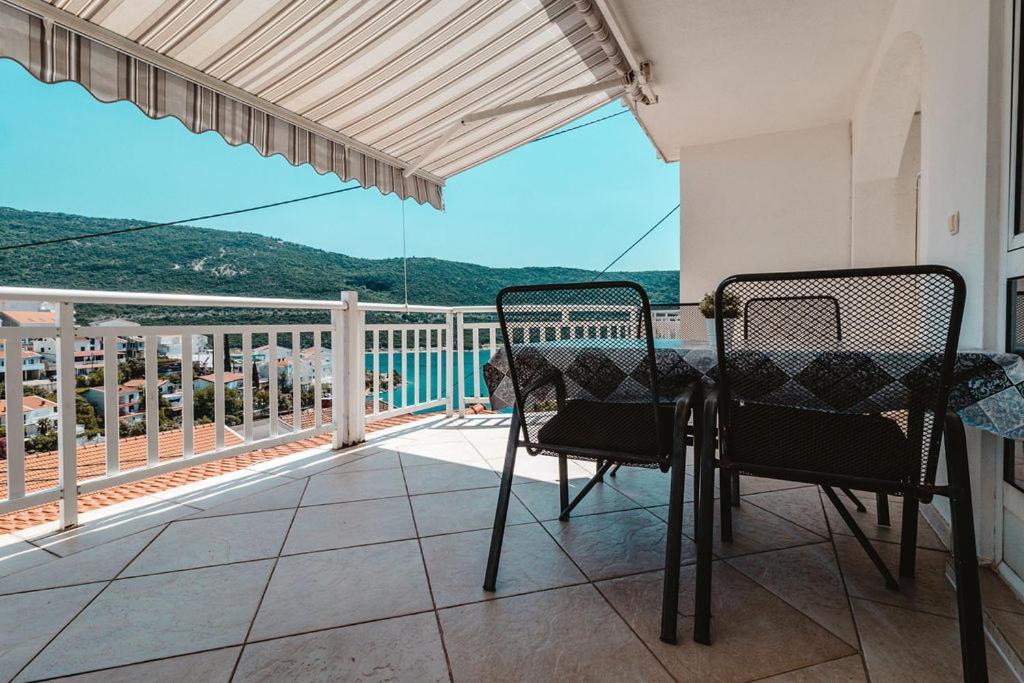 Villa Tiha Luka ネウム エクステリア 写真