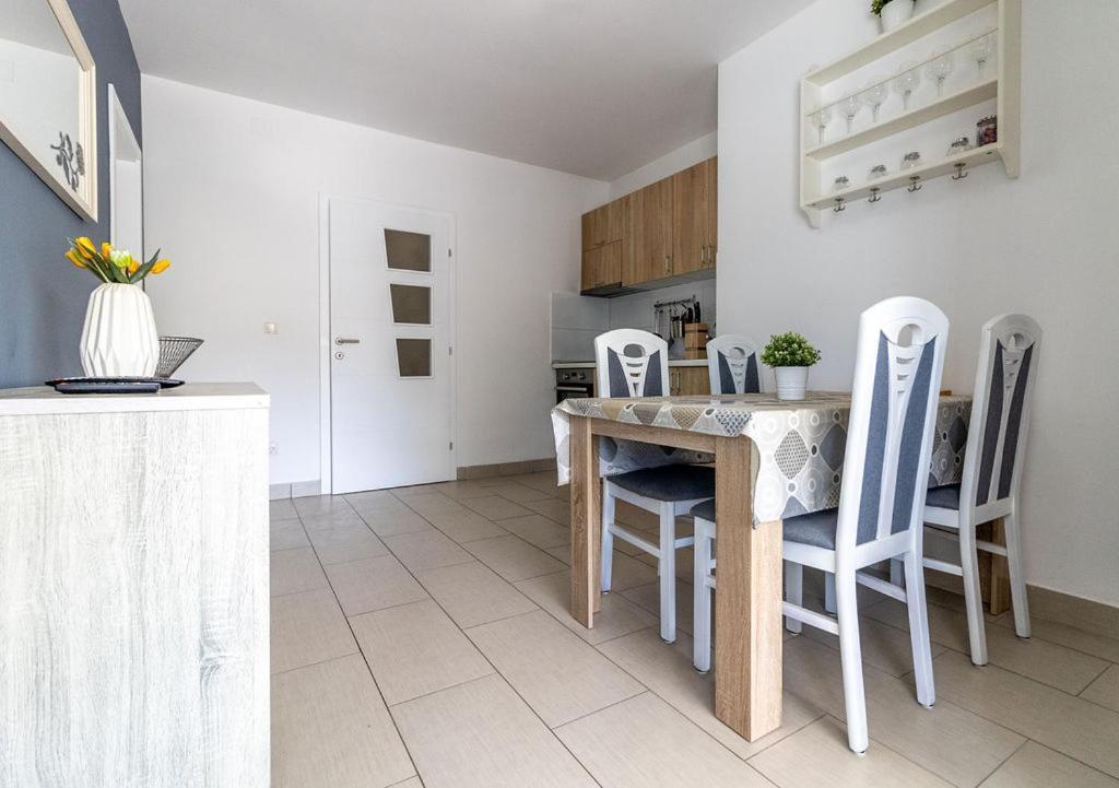Villa Tiha Luka ネウム エクステリア 写真