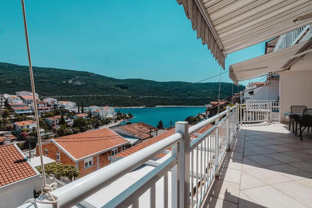 Villa Tiha Luka ネウム エクステリア 写真
