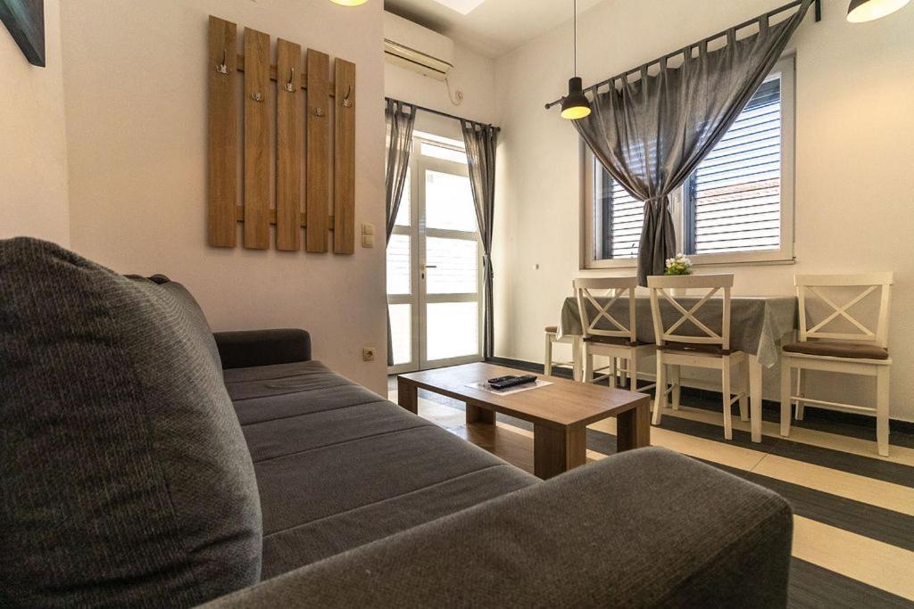 Villa Tiha Luka ネウム エクステリア 写真