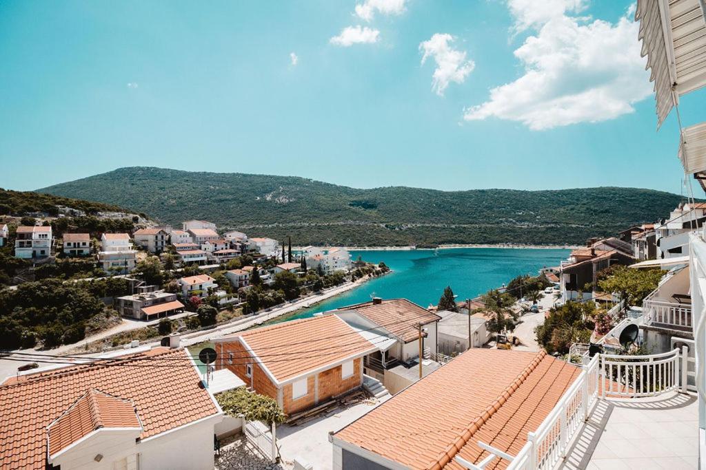 Villa Tiha Luka ネウム エクステリア 写真